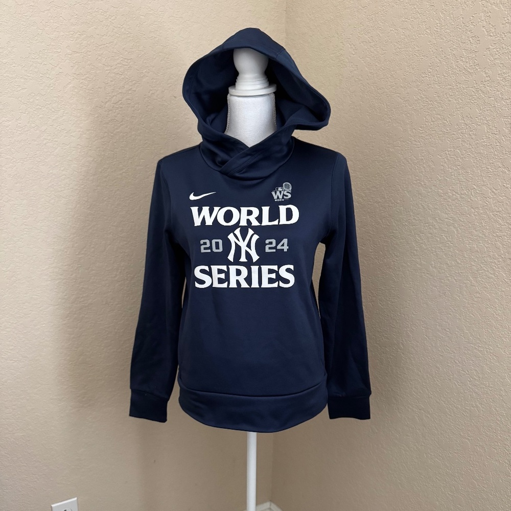 NIKE Women's New York Yankees World Series Sweatshirt